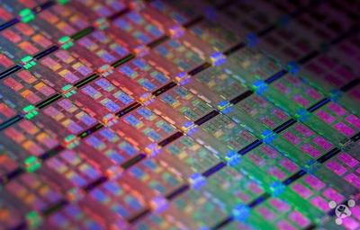 英特爾面臨新挑戰(zhàn) ARM與臺積電攜手進軍7納米芯片領域